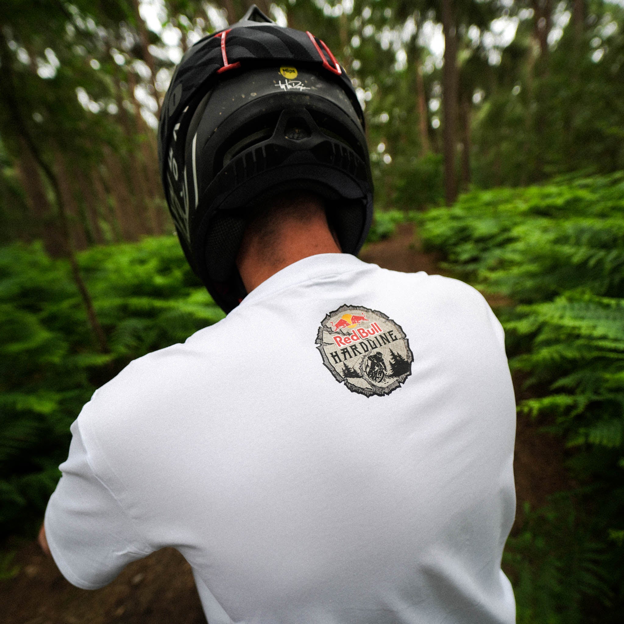 RED BULL HARDLINE TEE | WHITE