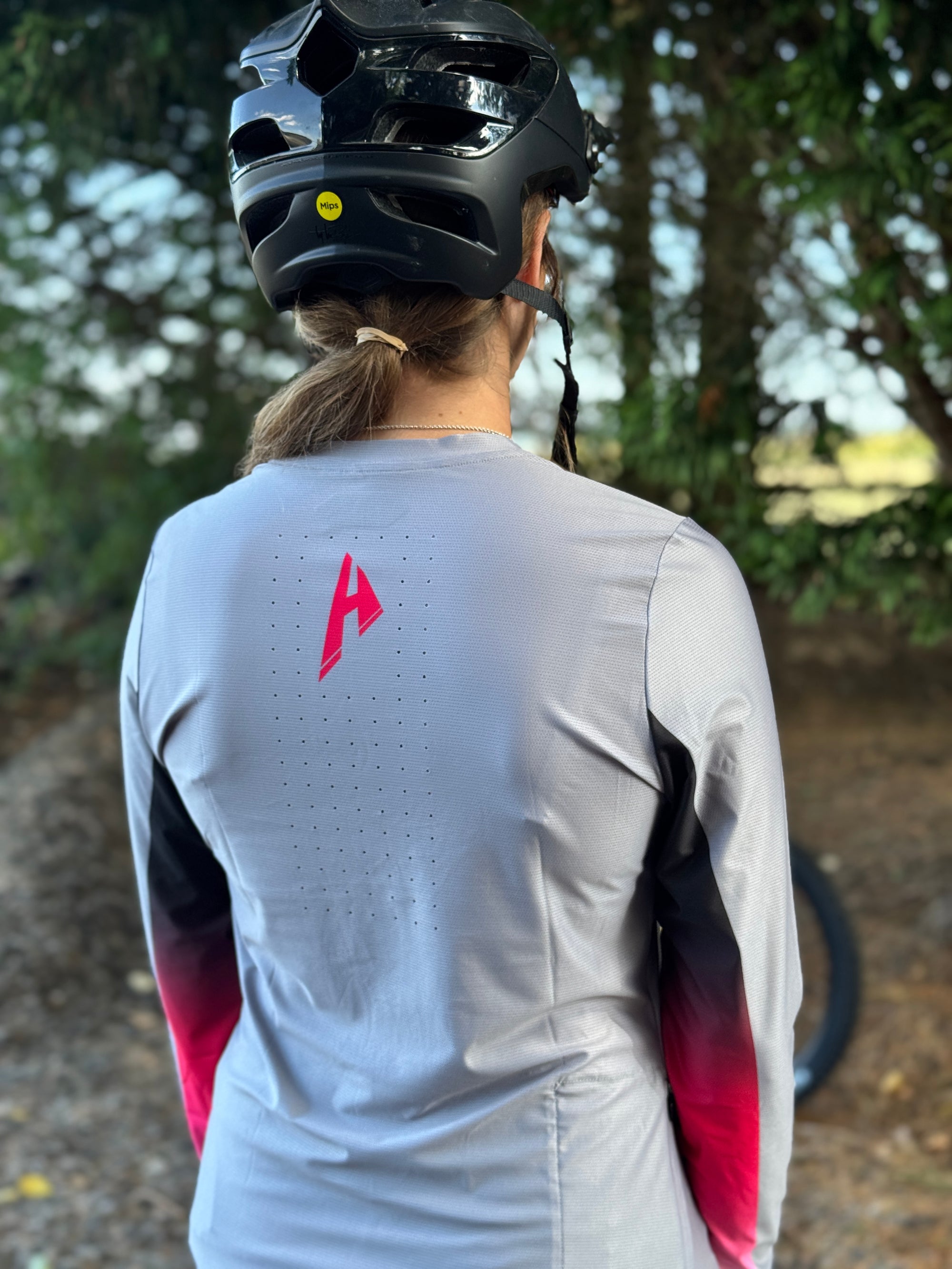 Rival Jersey | Womens | Silver Blossom