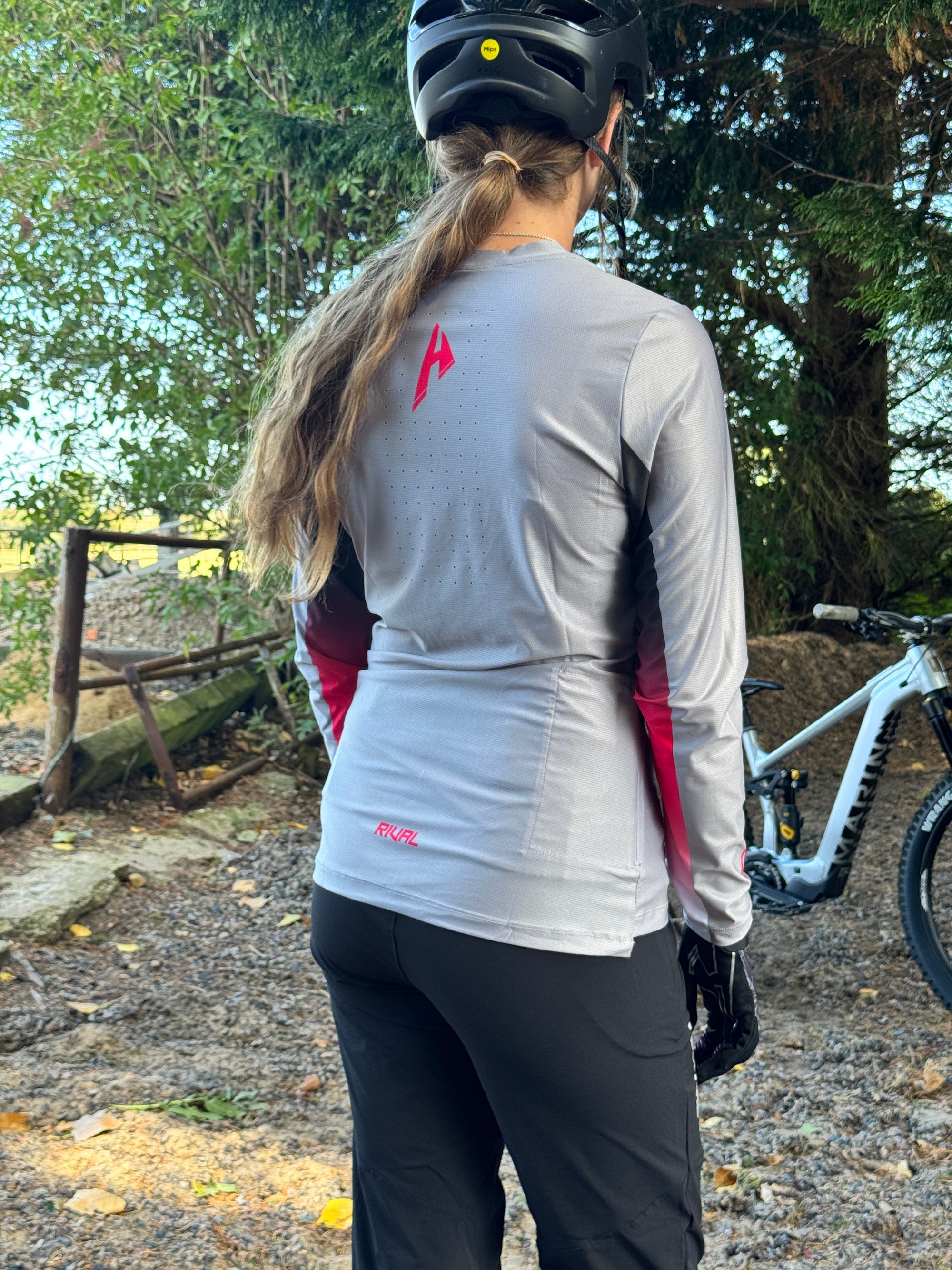 Rival Jersey | Womens | Silver Blossom
