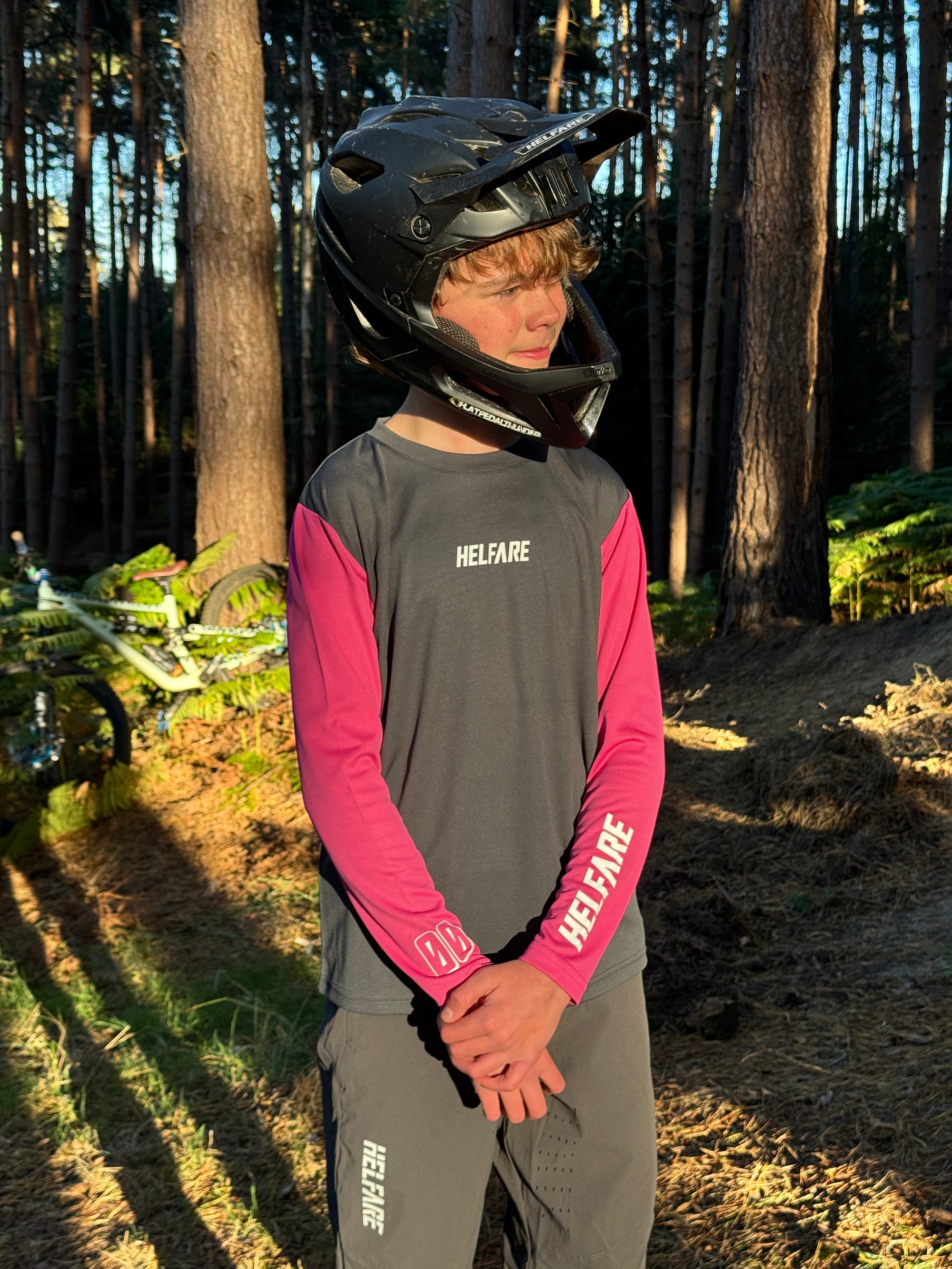 YOUTH Cadence Jersey | Graphite Pink