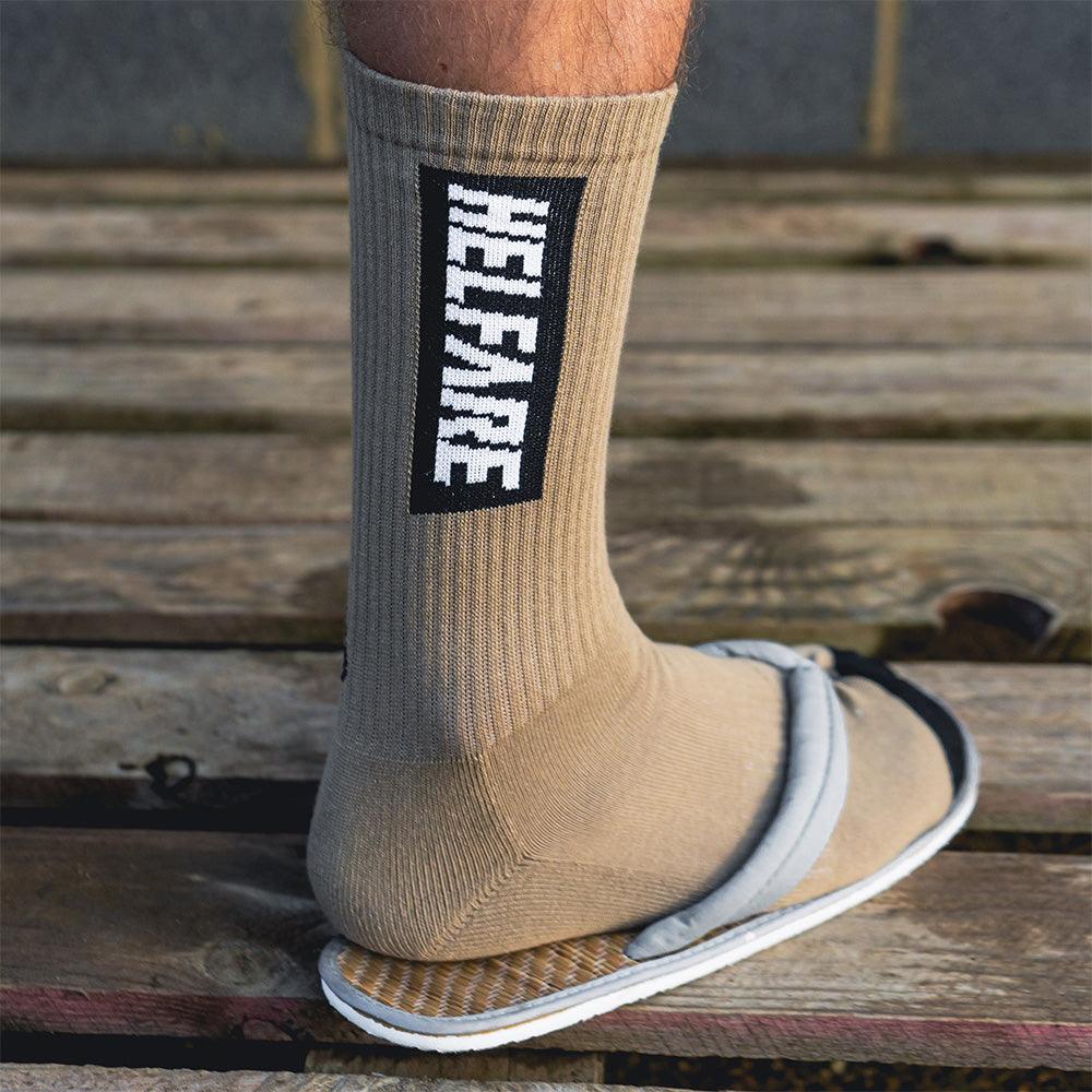 Box Logo Crew Beige Socks | HELFARE High Performance MTB Kit