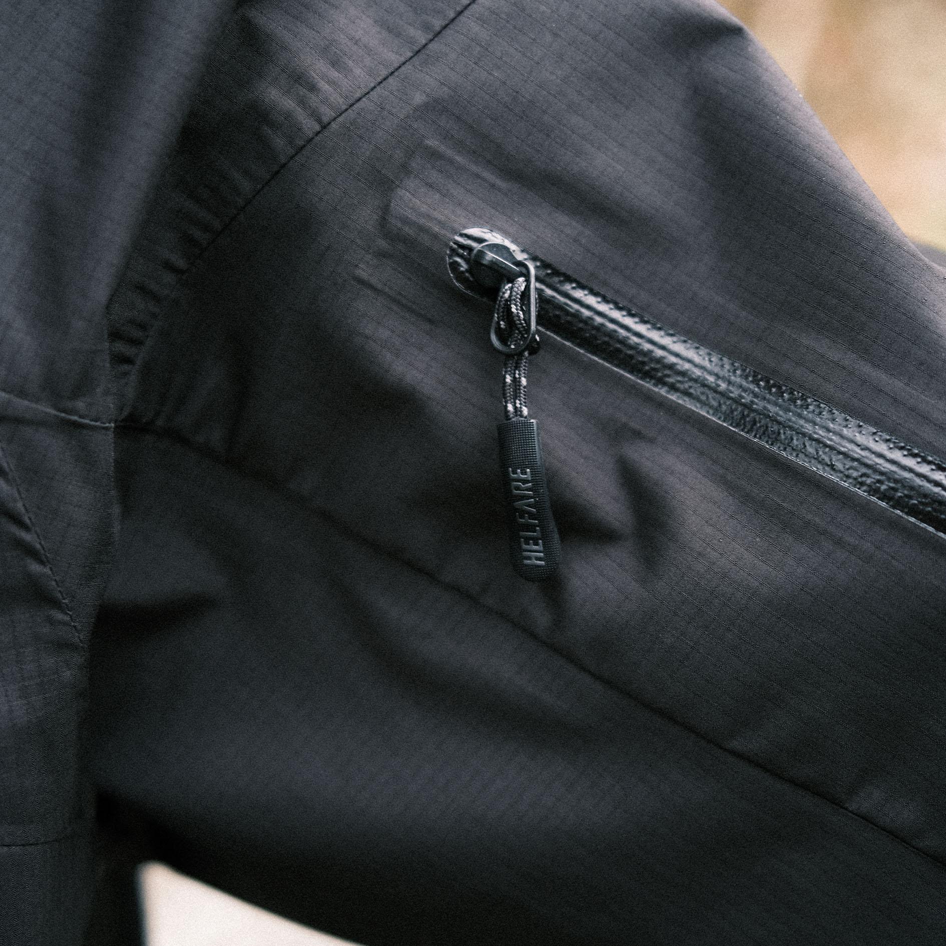 HYDRO 2.5L JACKET | Onyx - HELFARE