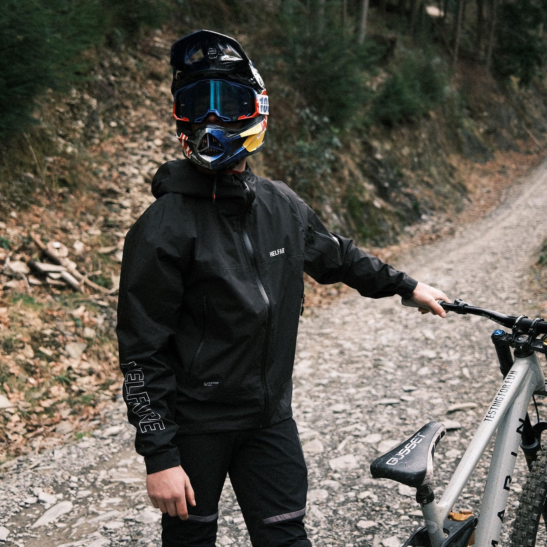 HYDRO 2.5L JACKET | Onyx - HELFARE