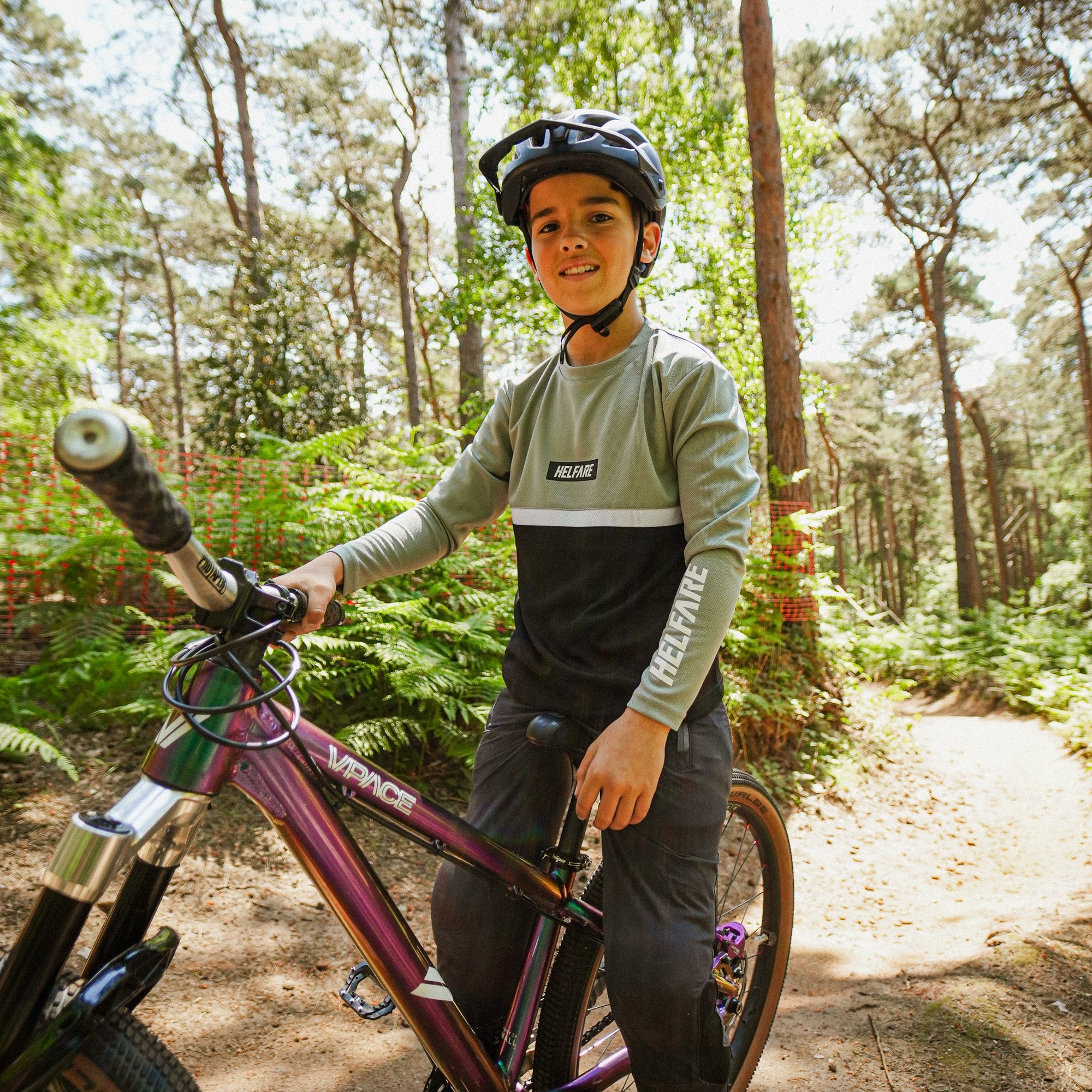 YOUTH Cadence Jersey | Black &amp; Grey sleeve