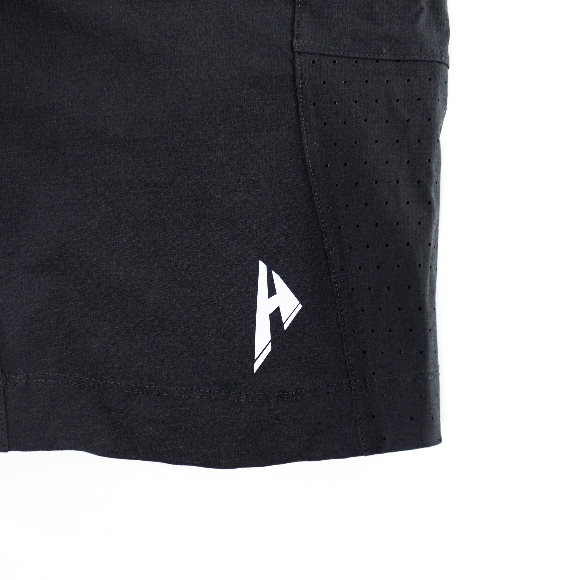 Rival Shorts | Jet Black