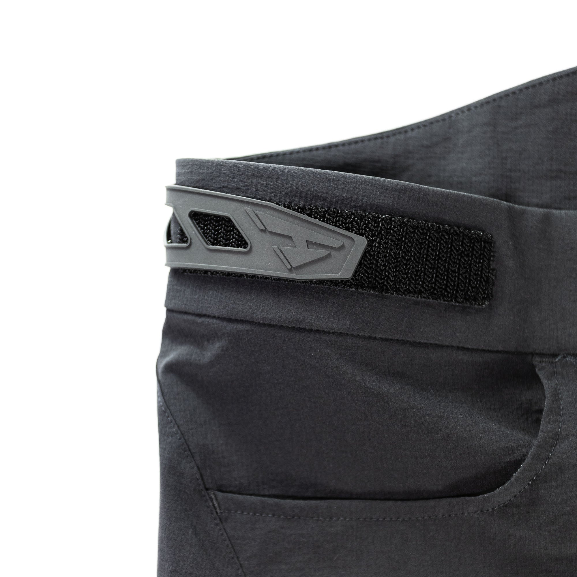 Rival Shorts | Jet Black